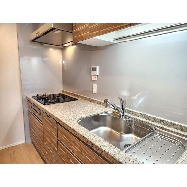 キッチン　画像と現状が異なる場合は現状優先となります。