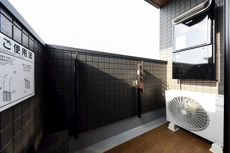 バルコニー　※参考写真（設備・色は同じ）