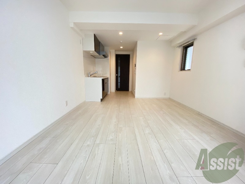 居室・リビング　こちらはリビングになります。非常に綺麗なお部屋です。