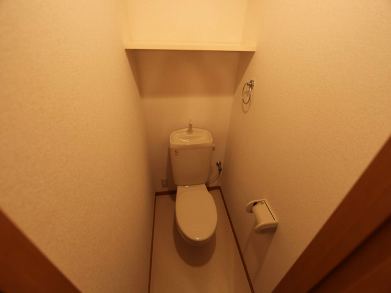トイレ　洋式トイレ（温水洗浄便座設置可）