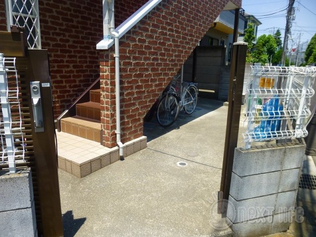 エントランス　プリムラハイツ