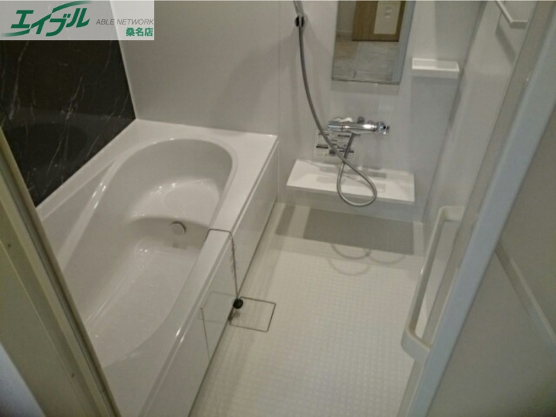 バス・シャワールーム　反転タイプ参考写真