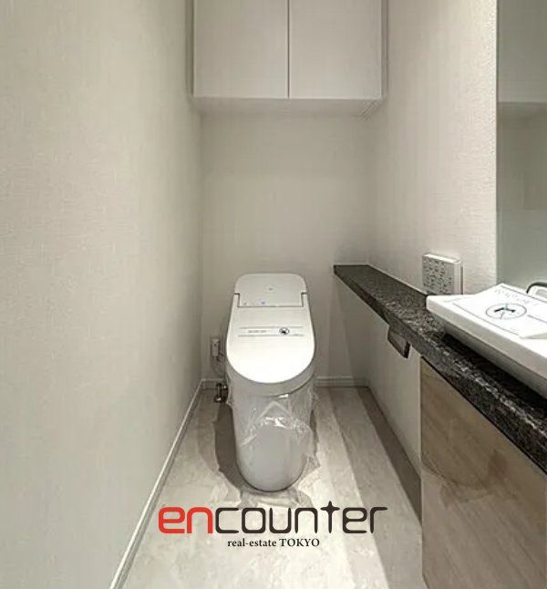 トイレ　※同マンション別室参考写真