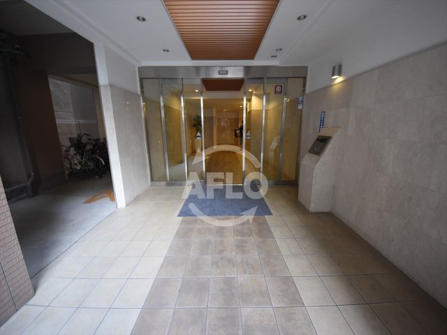 エントランス　レジディア谷町　エントランス