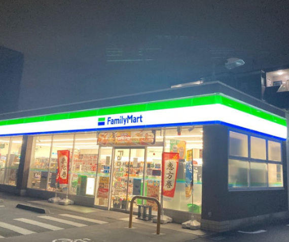 コンビニ　ファミリーマート上作延店（コンビニ）まで432m