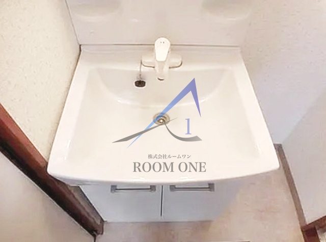 洗面設備　洗面台です。