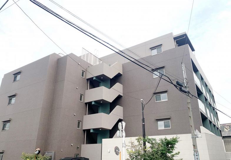 建物外観　★築浅で綺麗な外観★