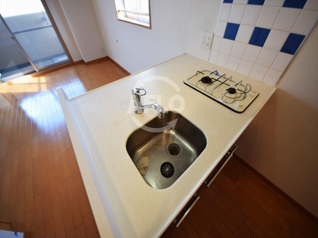 キッチン　カウンター付ガス2口コンロシステムキッチン