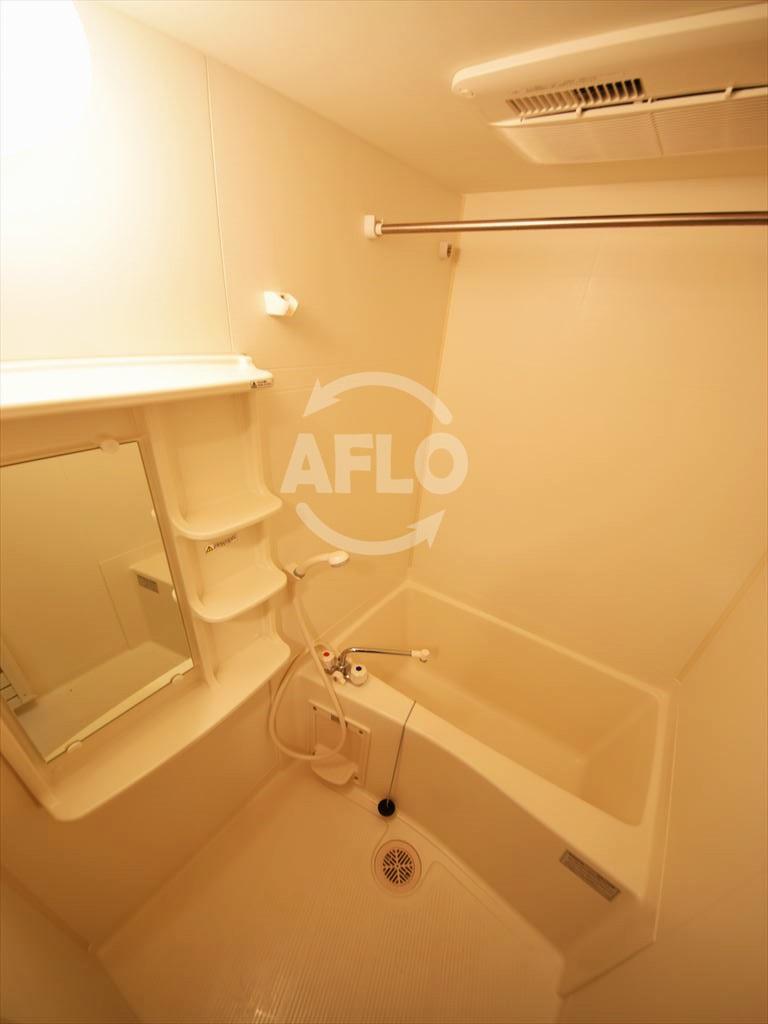 バス・シャワールーム　プレサンス心斎橋モデルノ　浴室換気乾燥暖房機付バスルーム