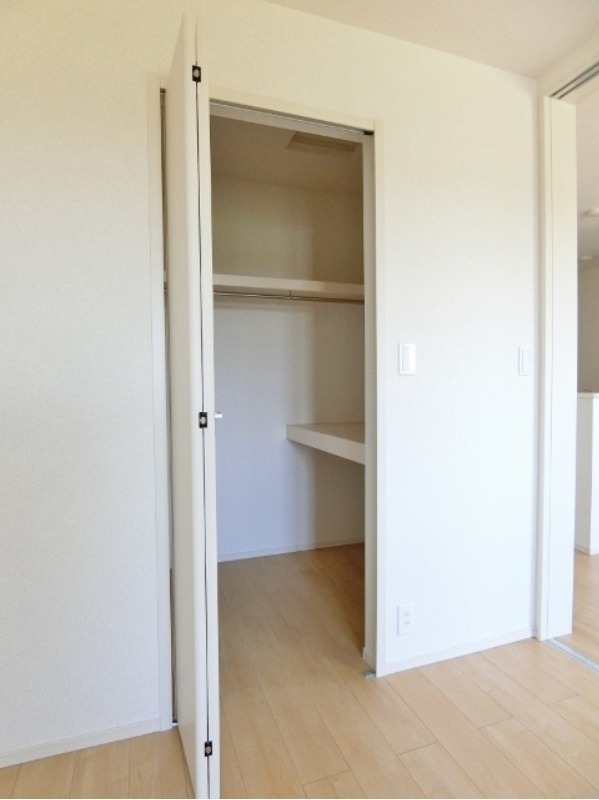 収納　図面と現状に相違がある場合には現状を優先