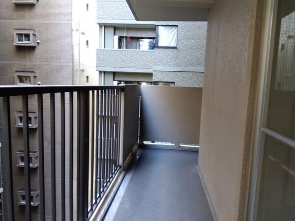 バルコニー　画像と現状が異なる場合は現状優先となります。