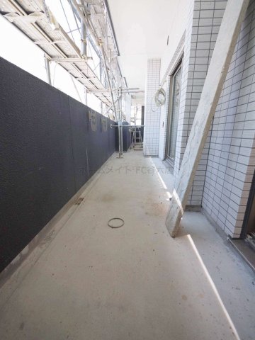 バルコニー　ミラージュパレス南堀江