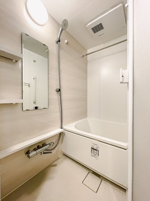 バス・シャワールーム　※写真は同タイプ住戸です。