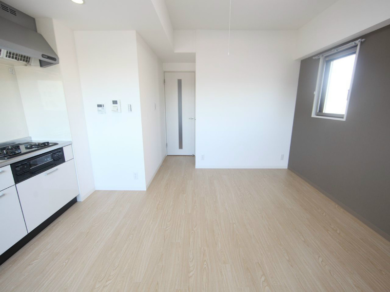 その他　ＬＤＫ11帖　システムキッチン　バルコニー