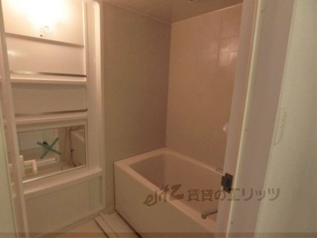 バス・シャワールーム　風呂