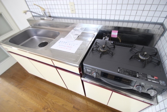 キッチン　※他号室の写真になります