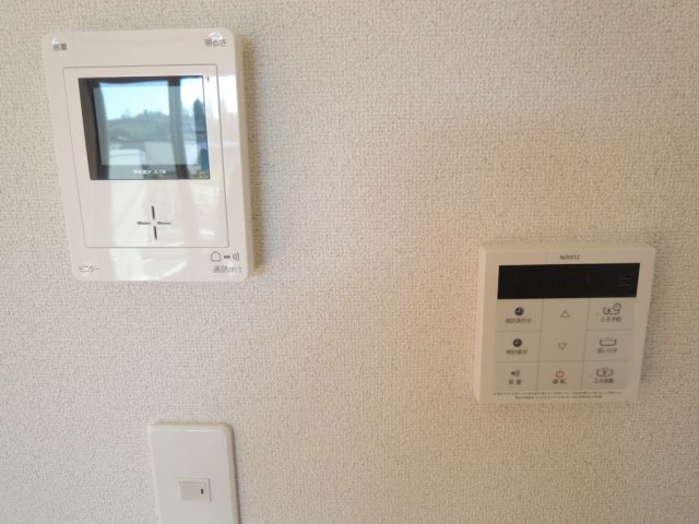 セキュリティ　TVインターホン。来訪者はモニターでチェック！