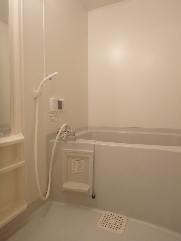 バス・シャワールーム　図面と現状に相違がある場合には現状を優先