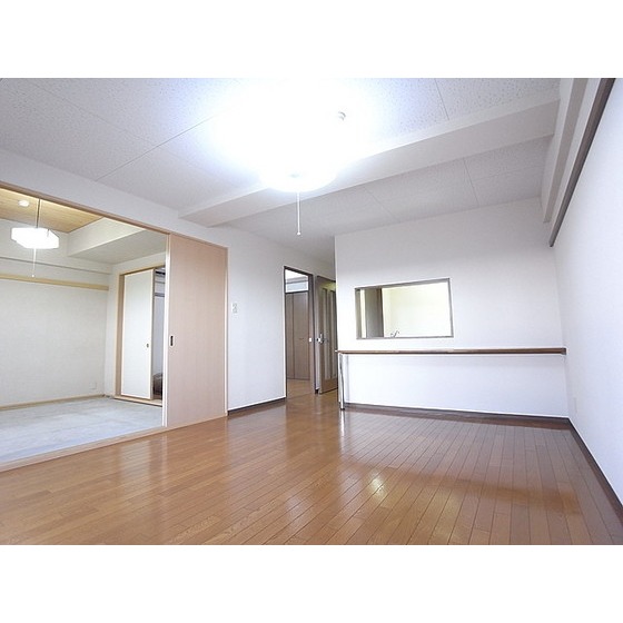 居室・リビング　リビング