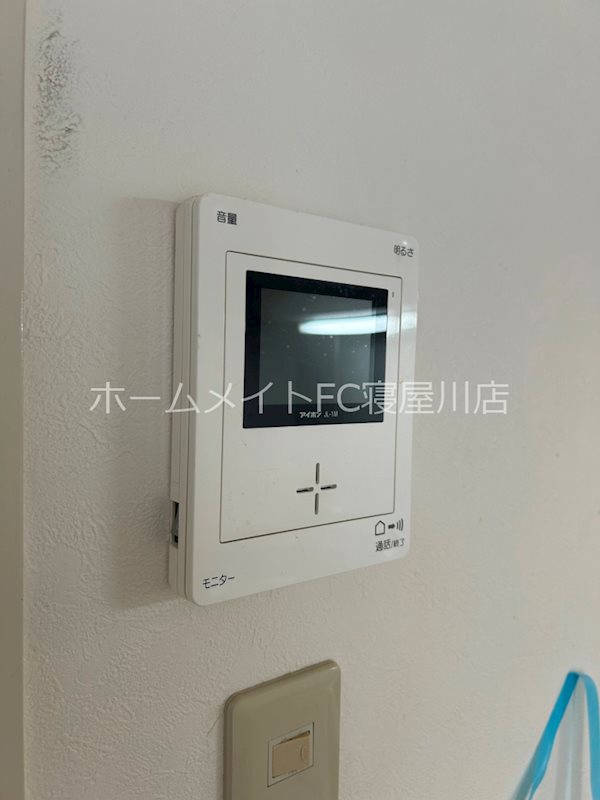 セキュリティ　モニター付きインターホン