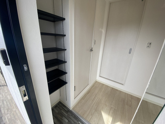 玄関　※別部屋の写真です