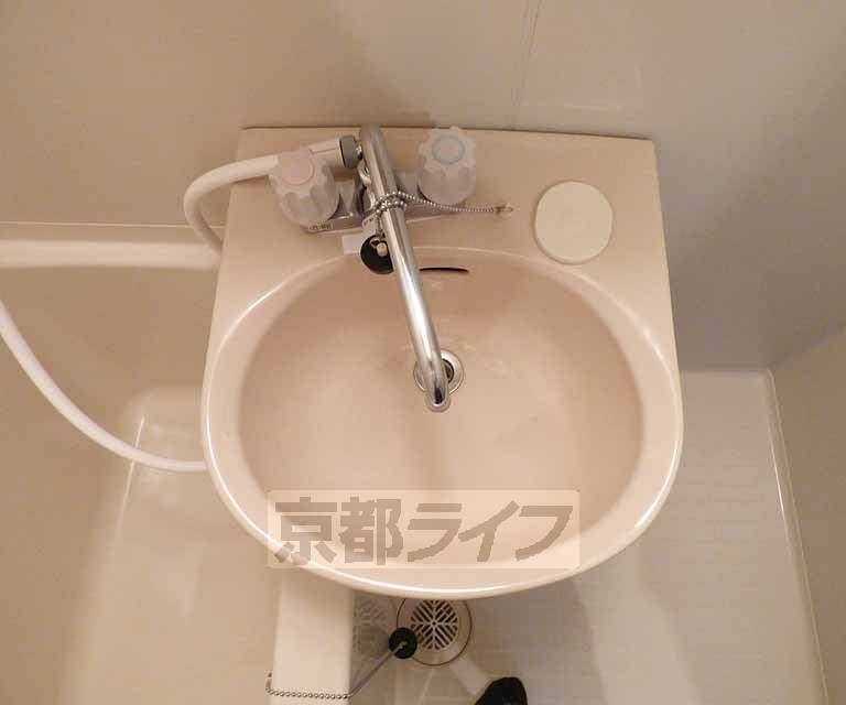 洗面設備　洗面台あります。