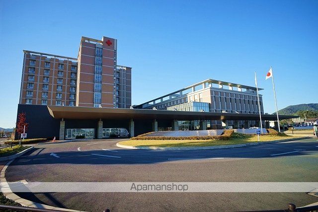 病院　足利赤十字病院（病院）まで800m