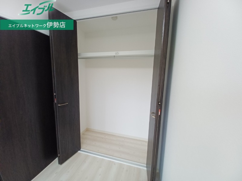 収納　同型参考写真