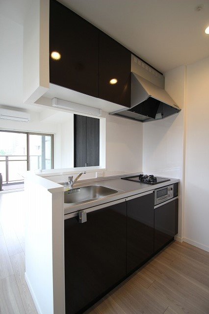 キッチン　同物件、別号室の写真です