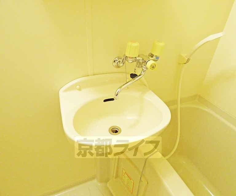 洗面設備　独立洗面台です。