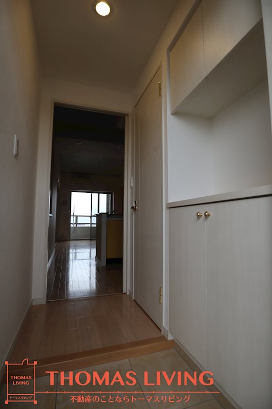 玄関　※別号室の写真です。