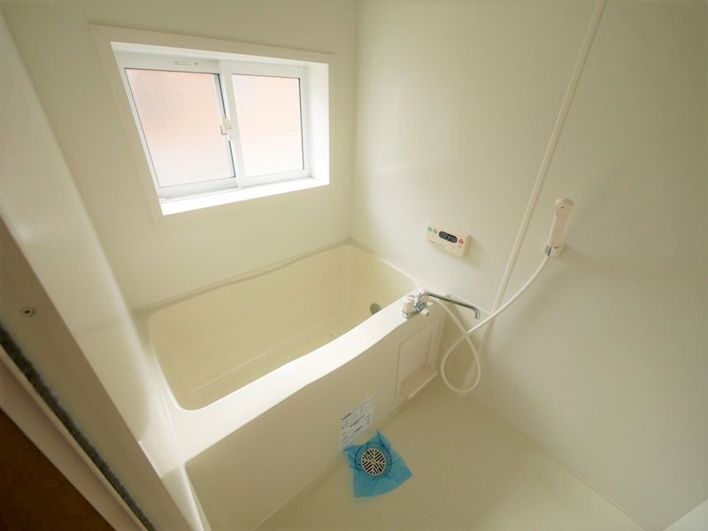 バス・シャワールーム　シャワー・追い焚き給湯