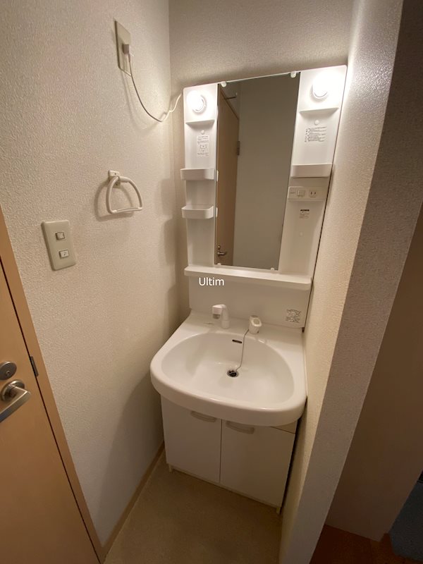 洗面設備　※別のお部屋の写真です