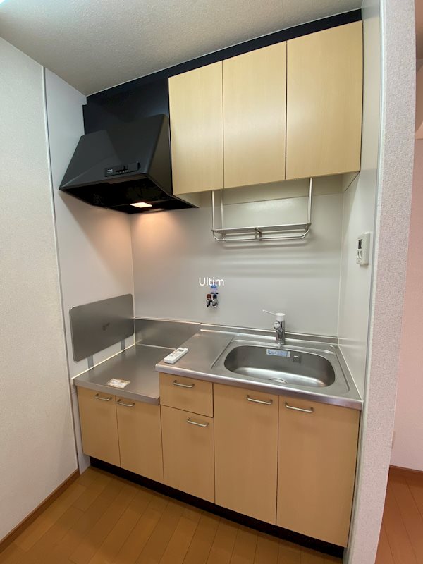 キッチン　※別のお部屋の写真です