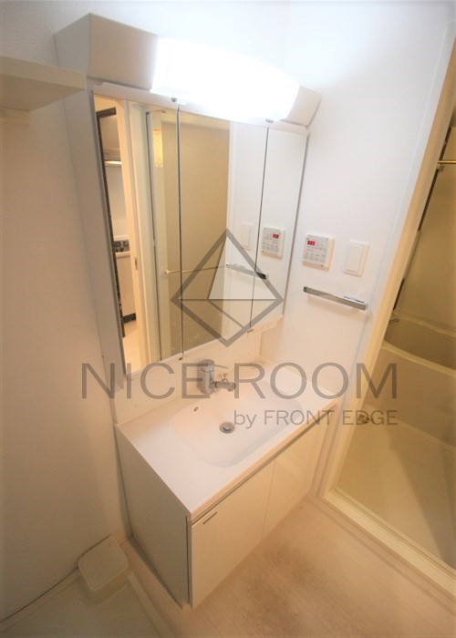 洗面設備　レオンコンフォート本町東II　独立洗面台