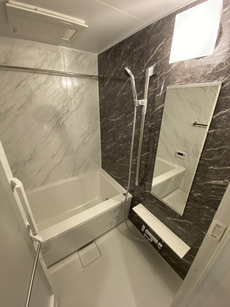 バス・シャワールーム　同タイプ13Fの室内写真（参考写真）になります。