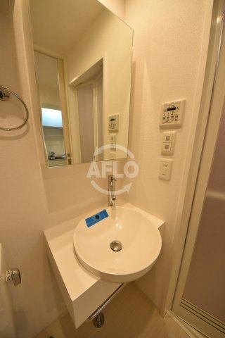 洗面設備　APRILE南森町（旧名：アスール南森町）　独立洗面台