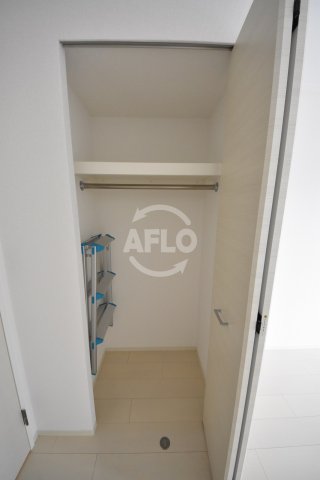 収納　APRILE南森町（旧名：アスール南森町）　クローゼット