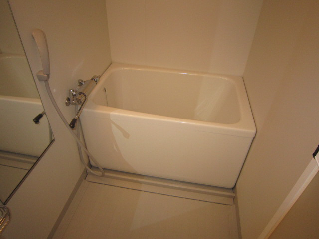 バス・シャワールーム　お風呂で日々の疲れを落としましょう