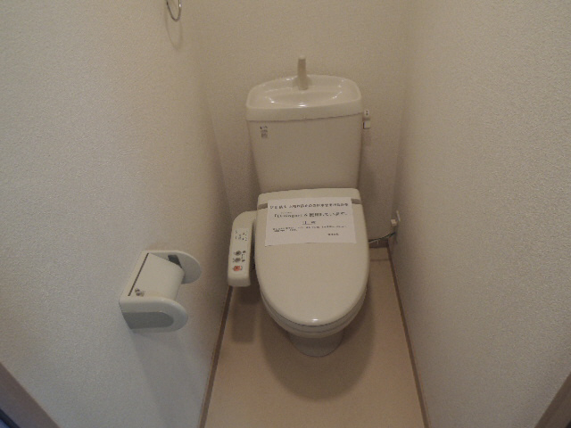 トイレ　清潔感のあるトイレです