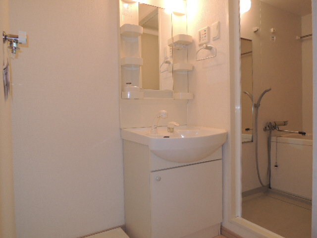 洗面設備　広い洗面スペース