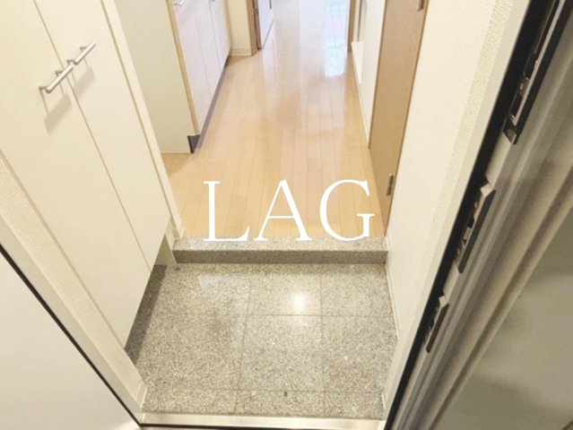 玄関　玄関です。