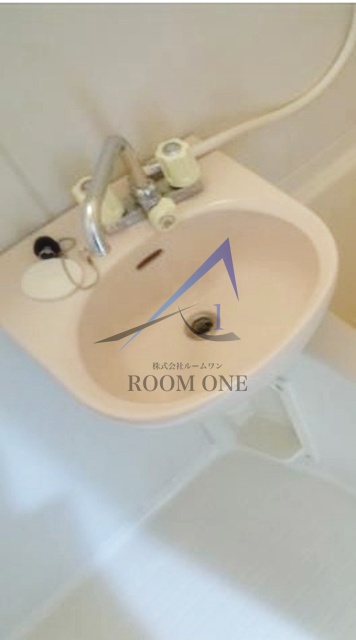 洗面設備　洗面台です。
