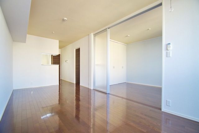 居室・リビング　★タウンハウジング稲田堤店までお問い合わせください★