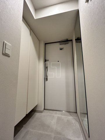 玄関　コンフォリア北堀江一丁目　玄関スペース