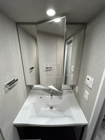 洗面設備　コンフォリア北堀江一丁目　独立洗面化粧台