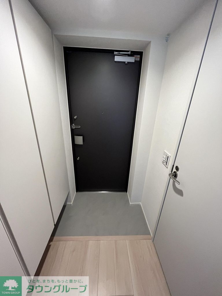 玄関　キッチン