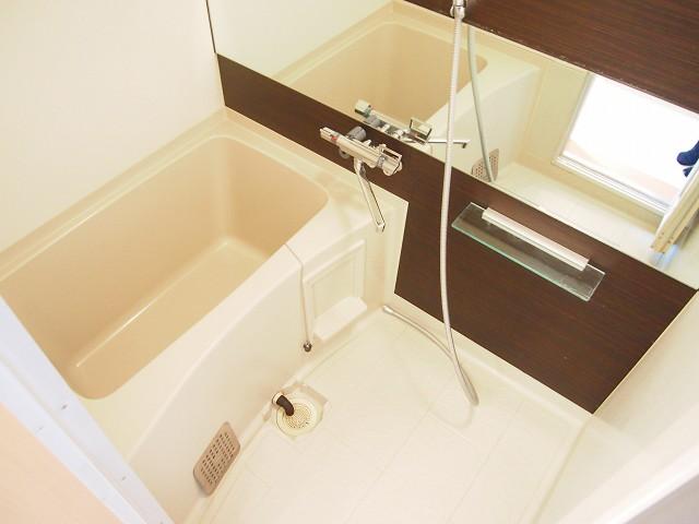 バス・シャワールーム　浴室