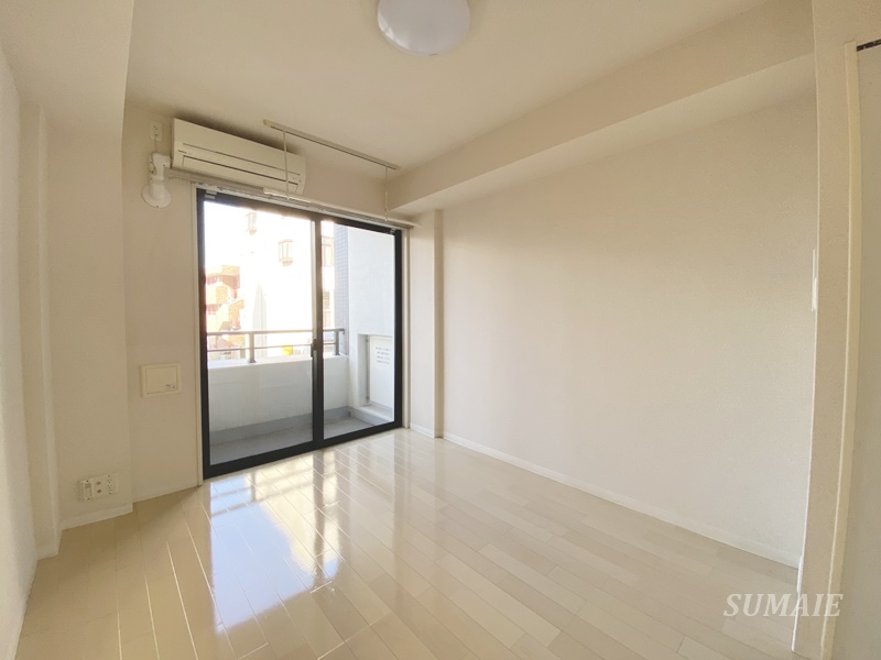 居室・リビング　5帖洋室☆