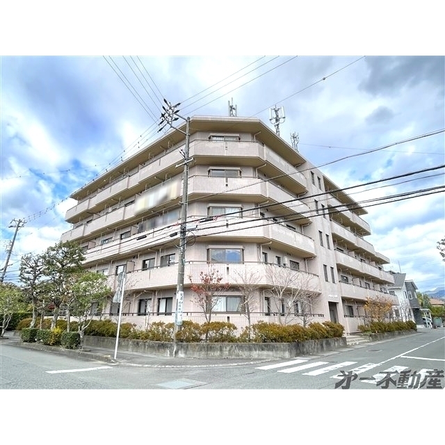 エントランス　建物外観